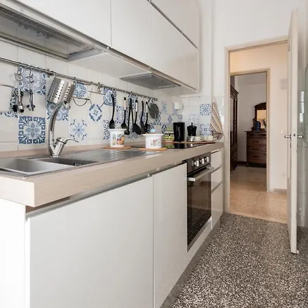 Apartment La Casa Al Mare One Step From The *